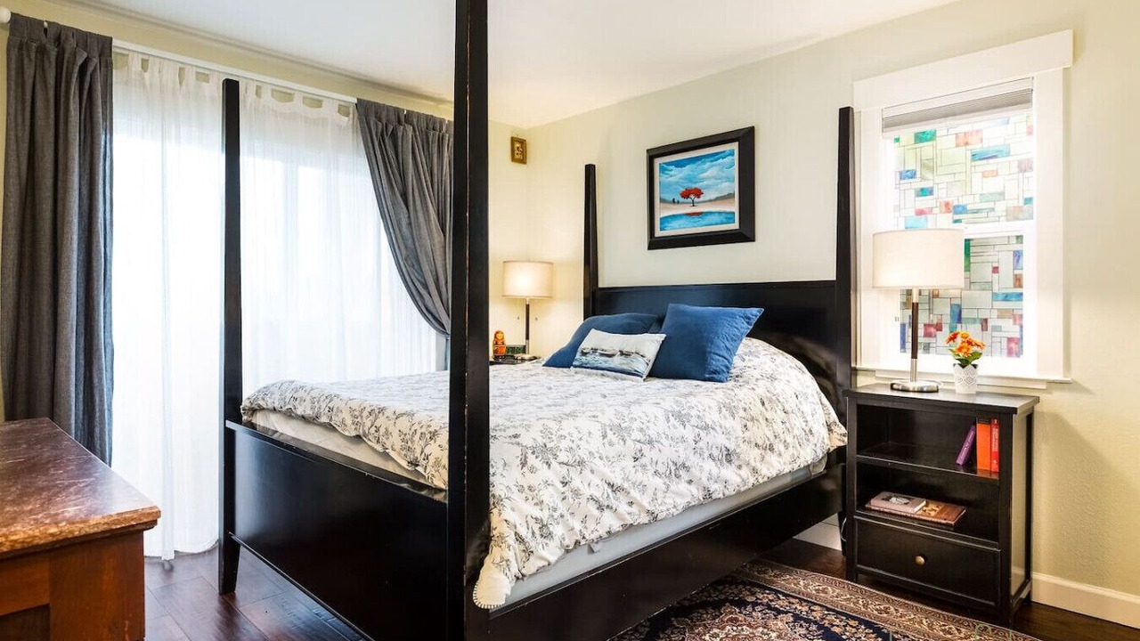 Photo of Bedroom in Aptos