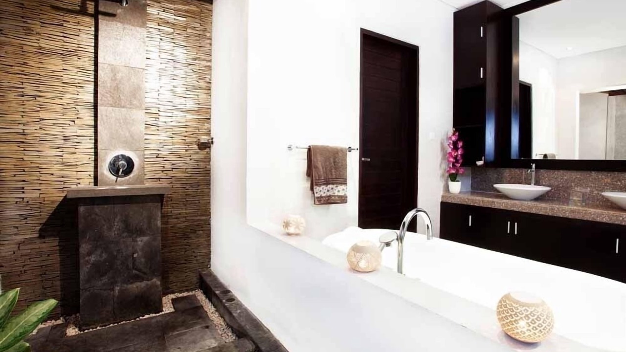 Photo of Bathroom in Laksmana