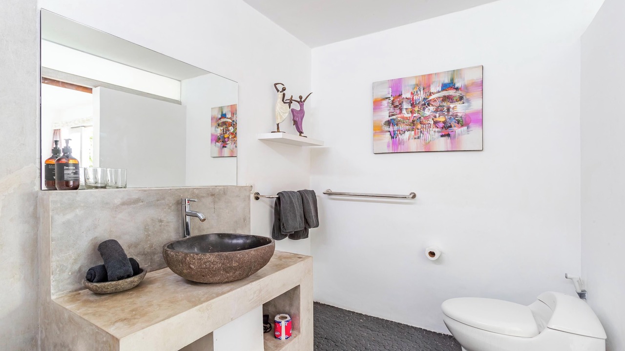 Photo of Bathroom in Drupadi