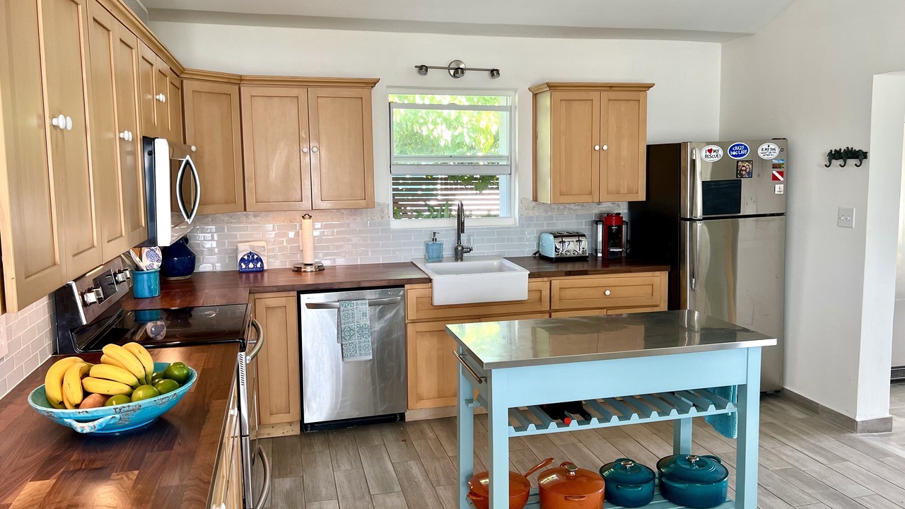 Photo of Kitchen in Cockburn Town