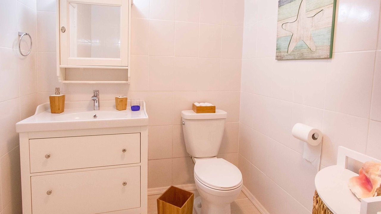Photo of Bathroom in Cockburn Town