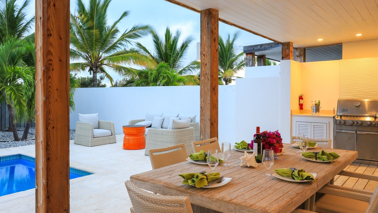 Photo of Outdoor in Leeward Settlement