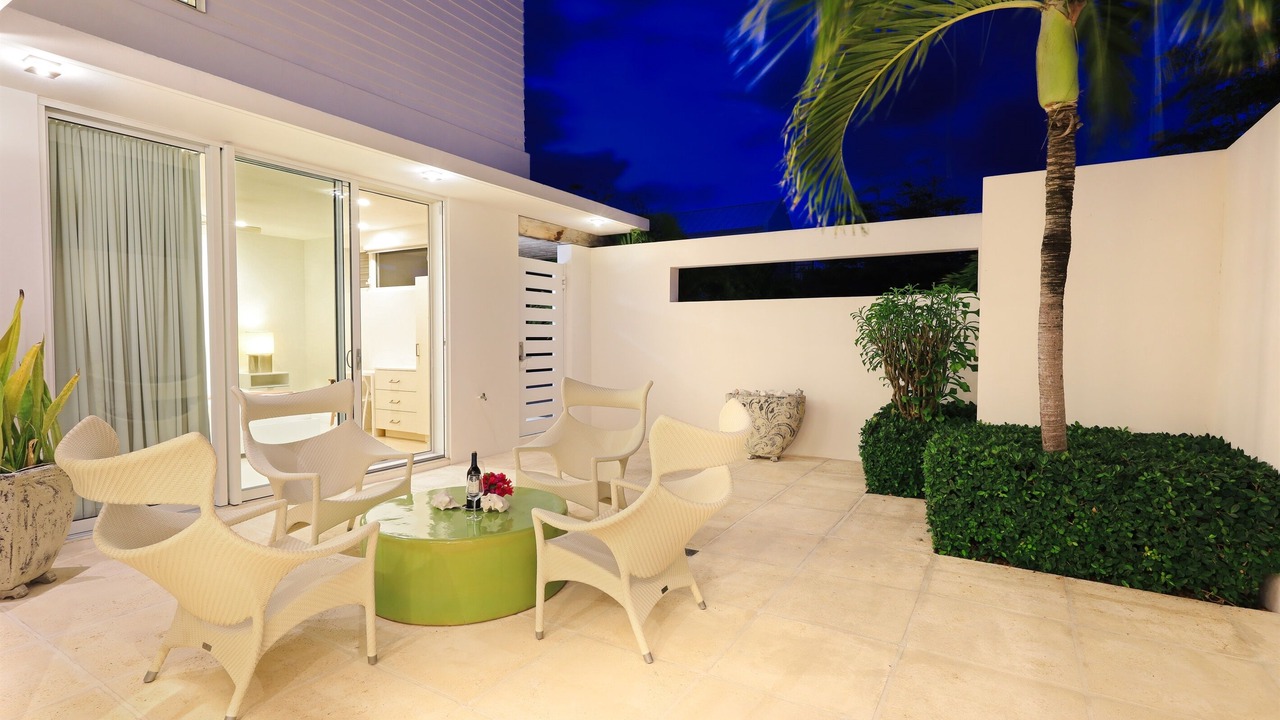 Photo of Patio Balcony in Leeward Settlement
