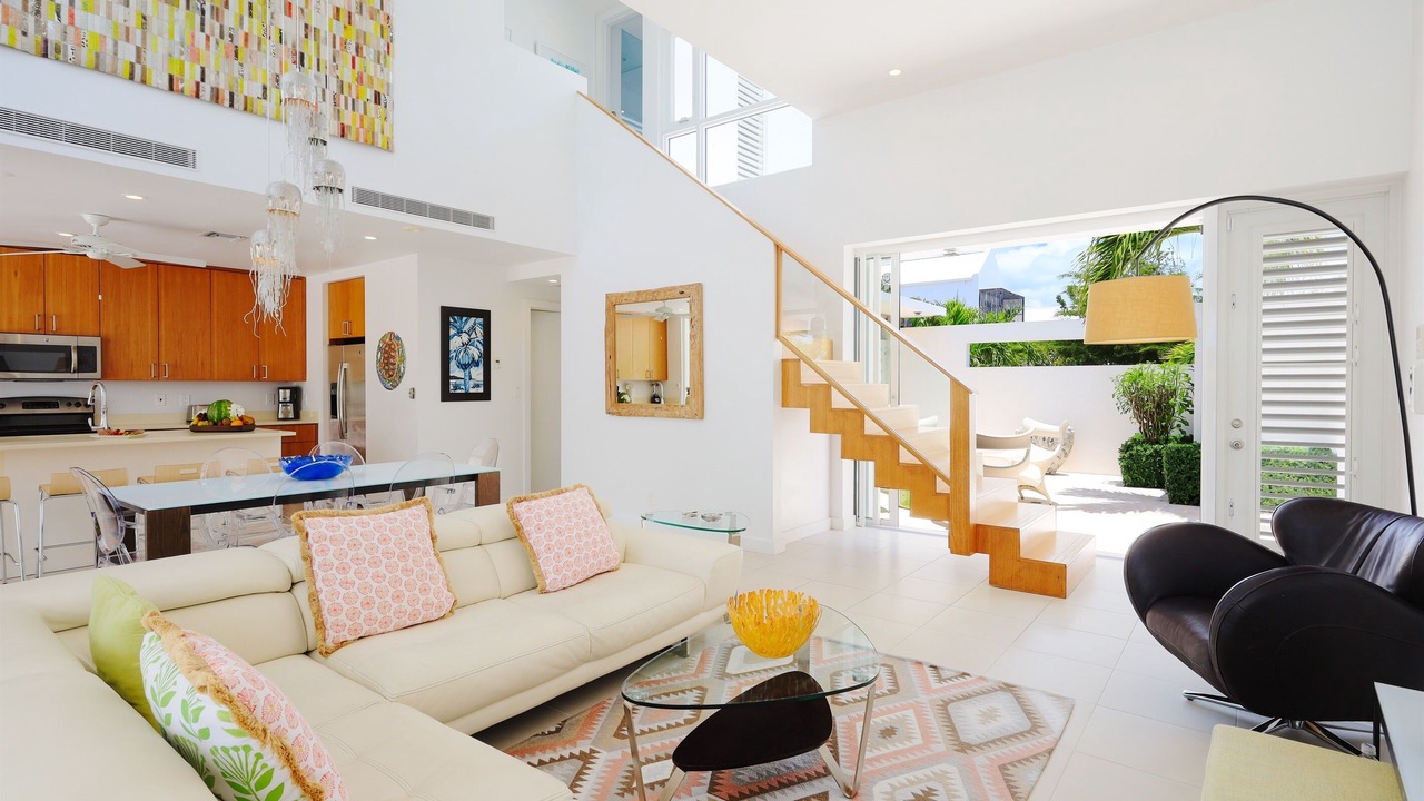 Photo of Livingroom in Leeward Settlement