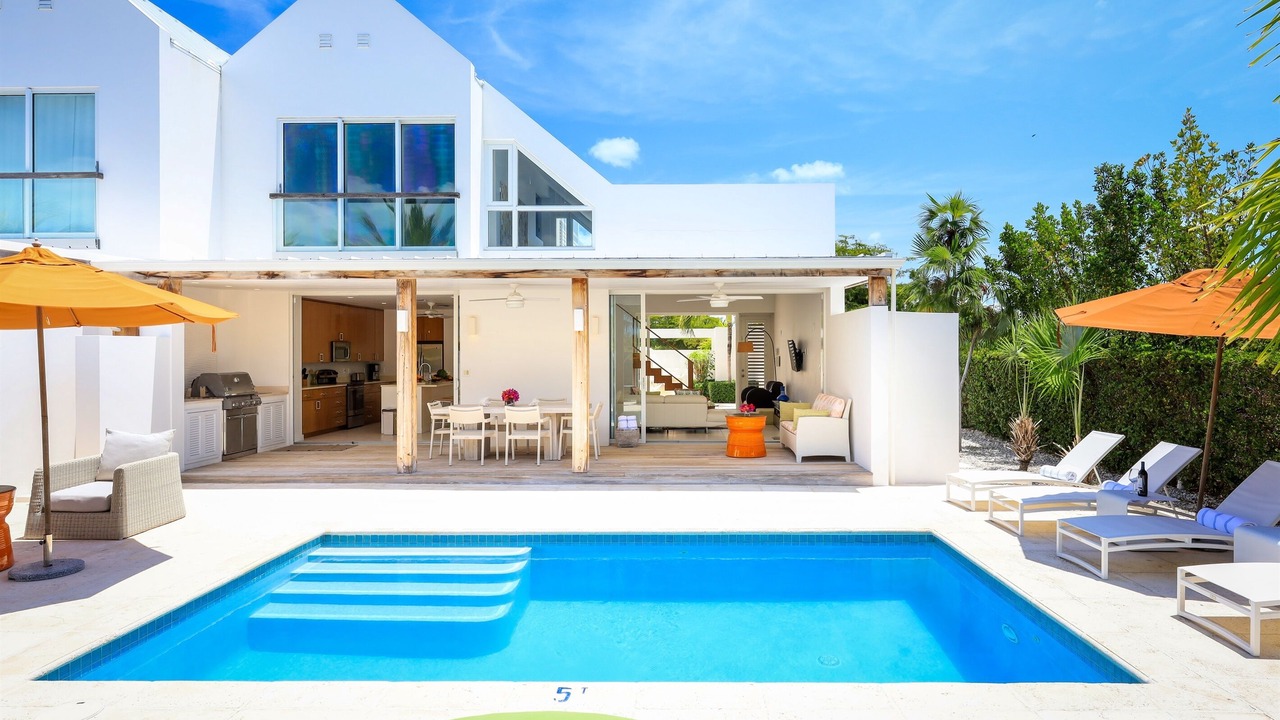 Photo of Outdoor in Leeward Settlement