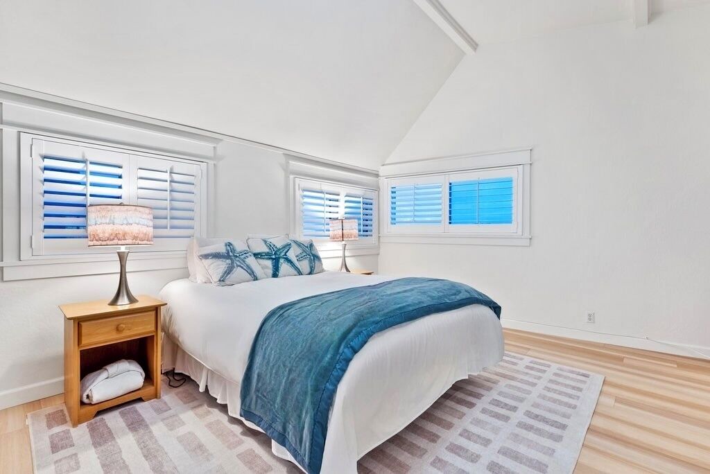 Photo of Bedroom in Opal Cliffs
