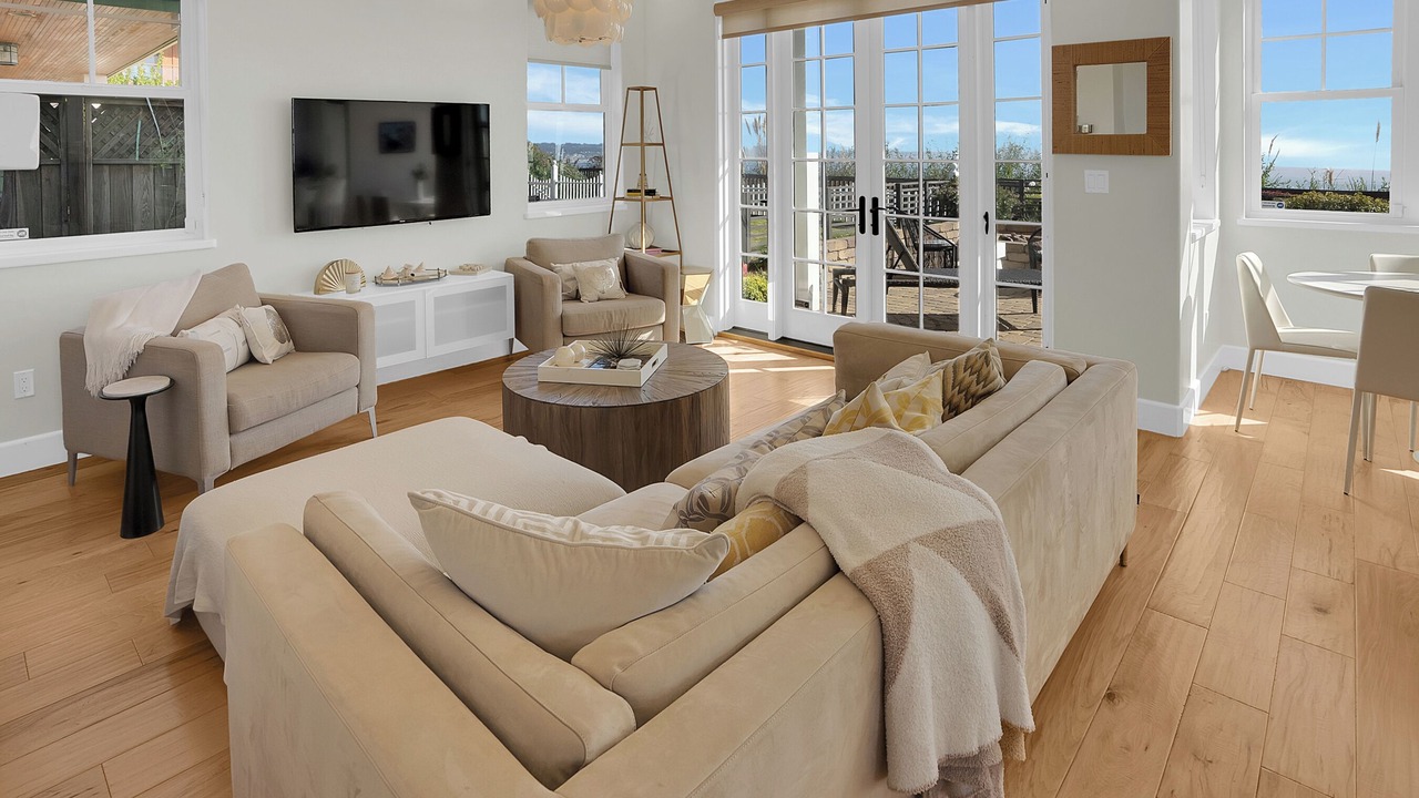 Photo of Livingroom in Capitola