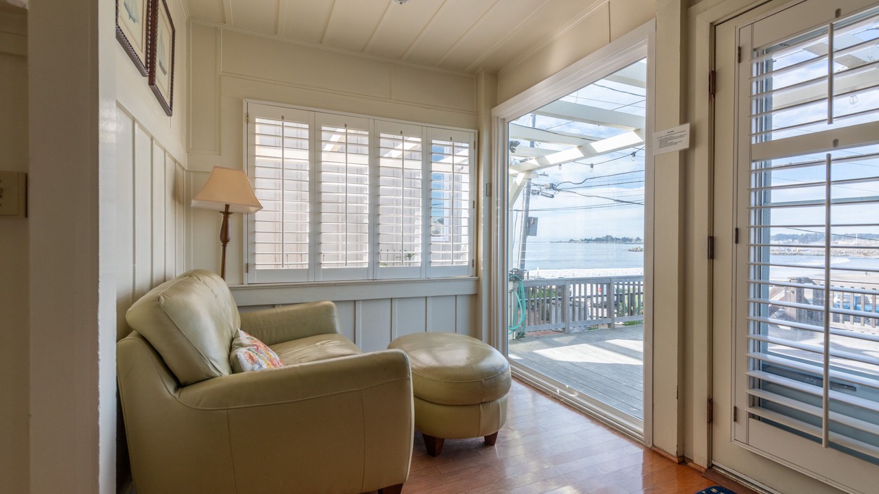 Photo of Livingroom in Eastside Santa Cruz