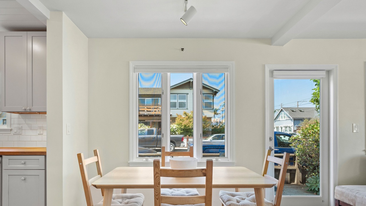 Photo of Others in Seabright
