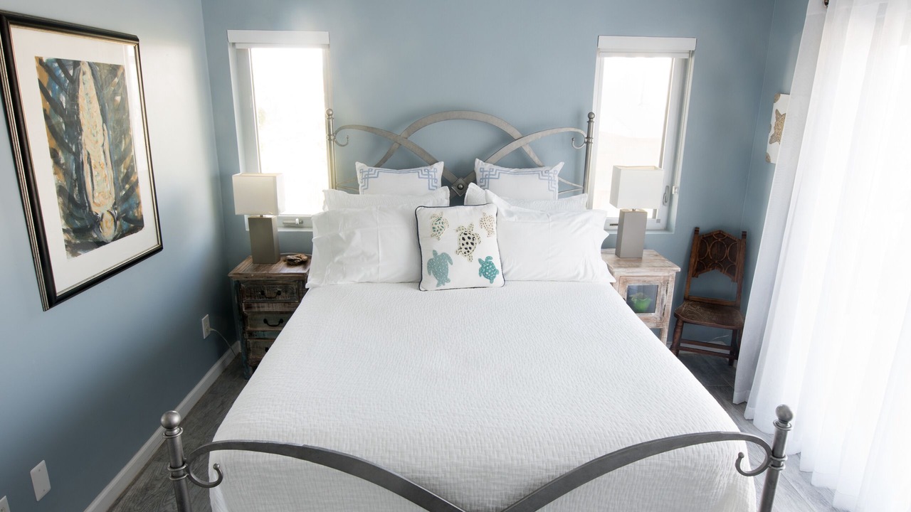 Photo of Bedroom in Cockburn Town