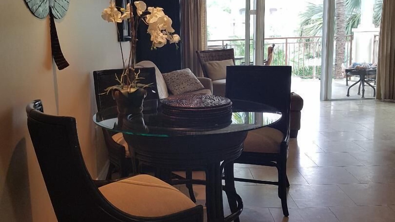 Photo of Livingroom in Grace Bay