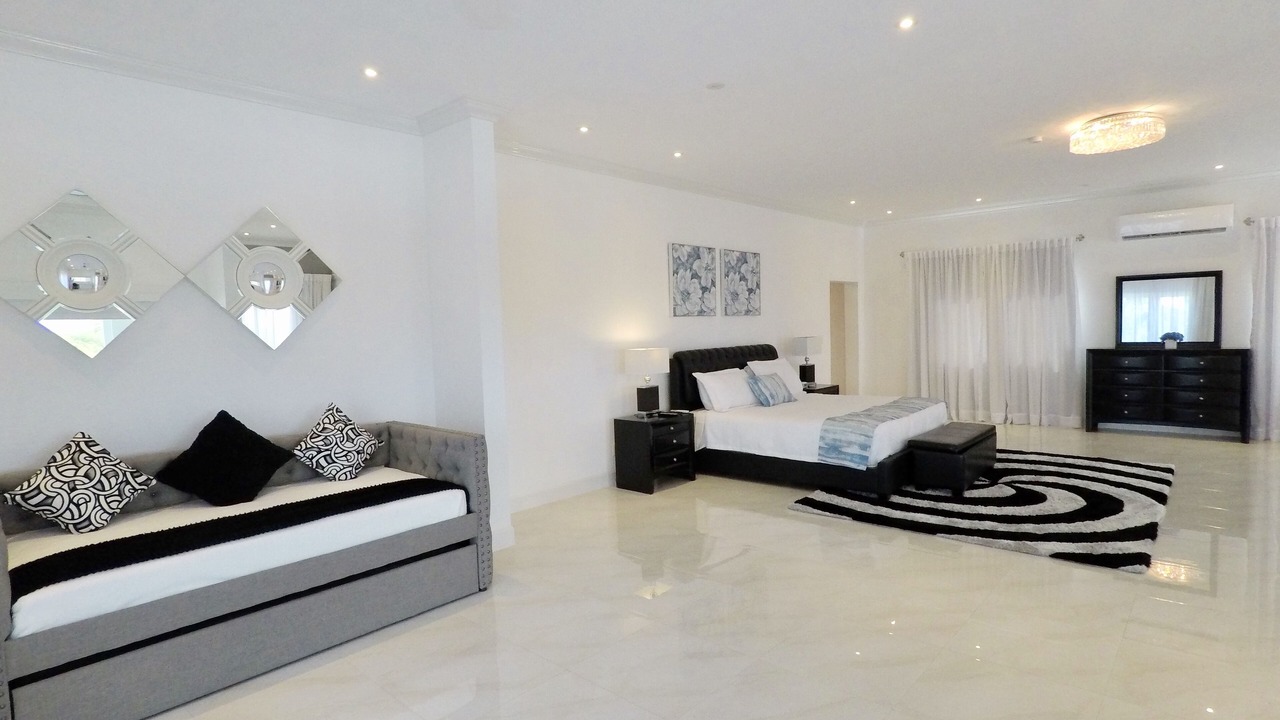 Photo of Bedroom in Grace Bay West
