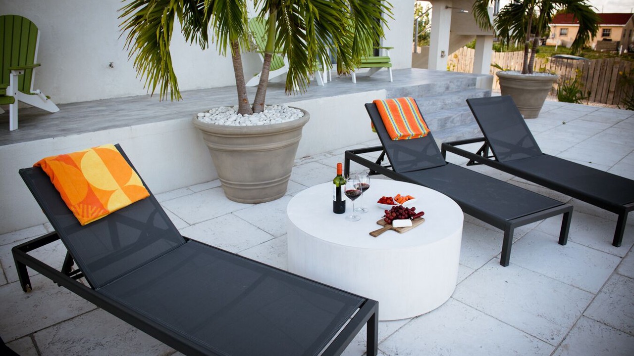 Photo of Patio Balcony in Cockburn Town