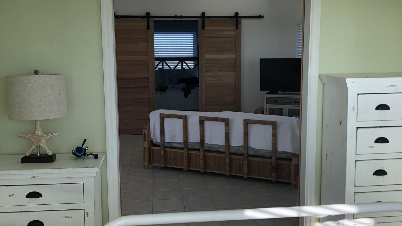 Photo of Bedroom in Conch Bar