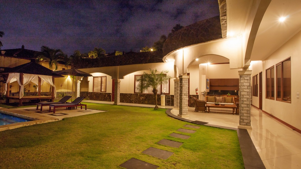Photo of Patio Balcony in Bukit