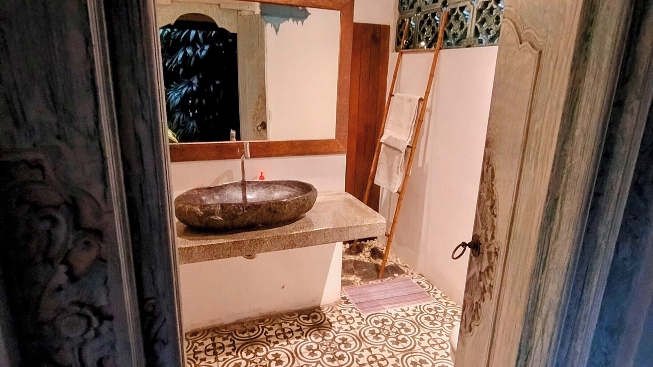 Photo of Bathroom in Dyanapura