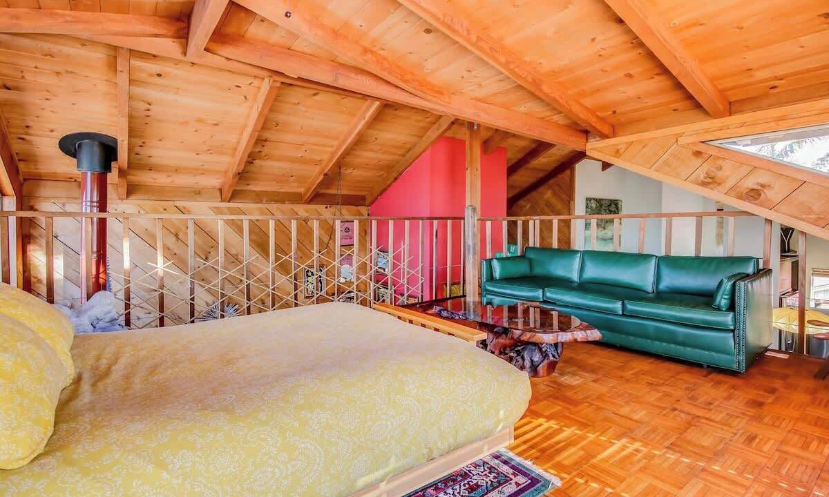 Photo of Bedroom in Opal Cliffs