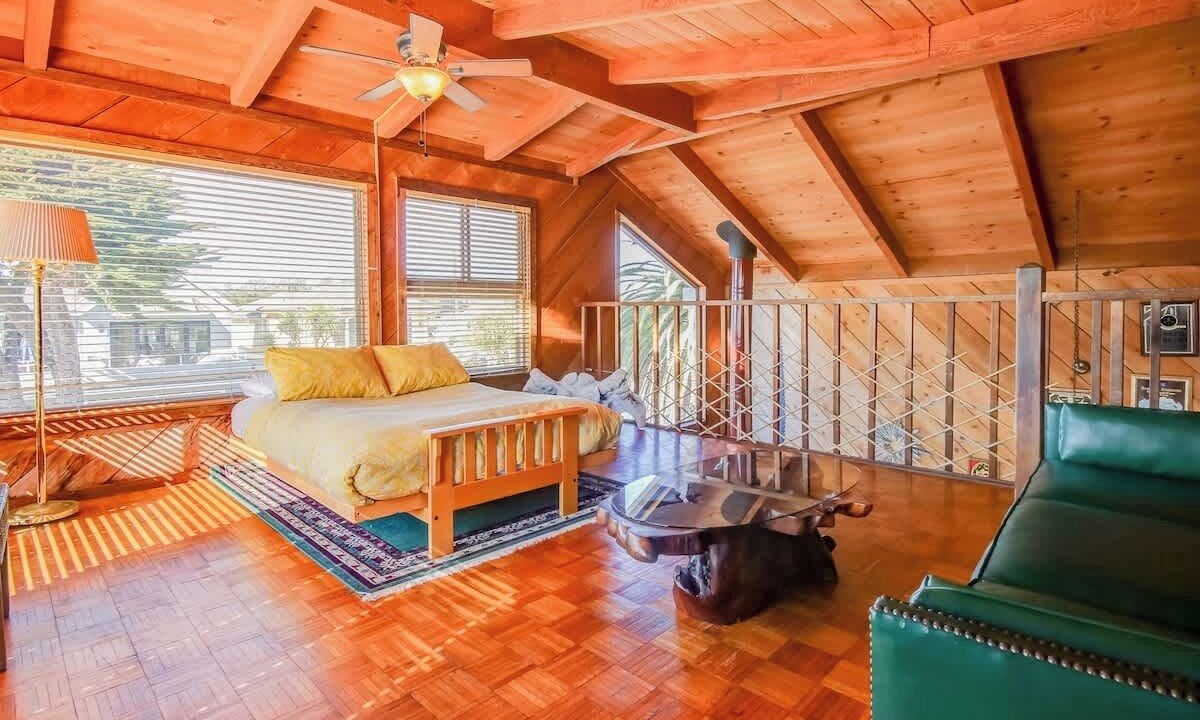 Photo of Bedroom in Opal Cliffs