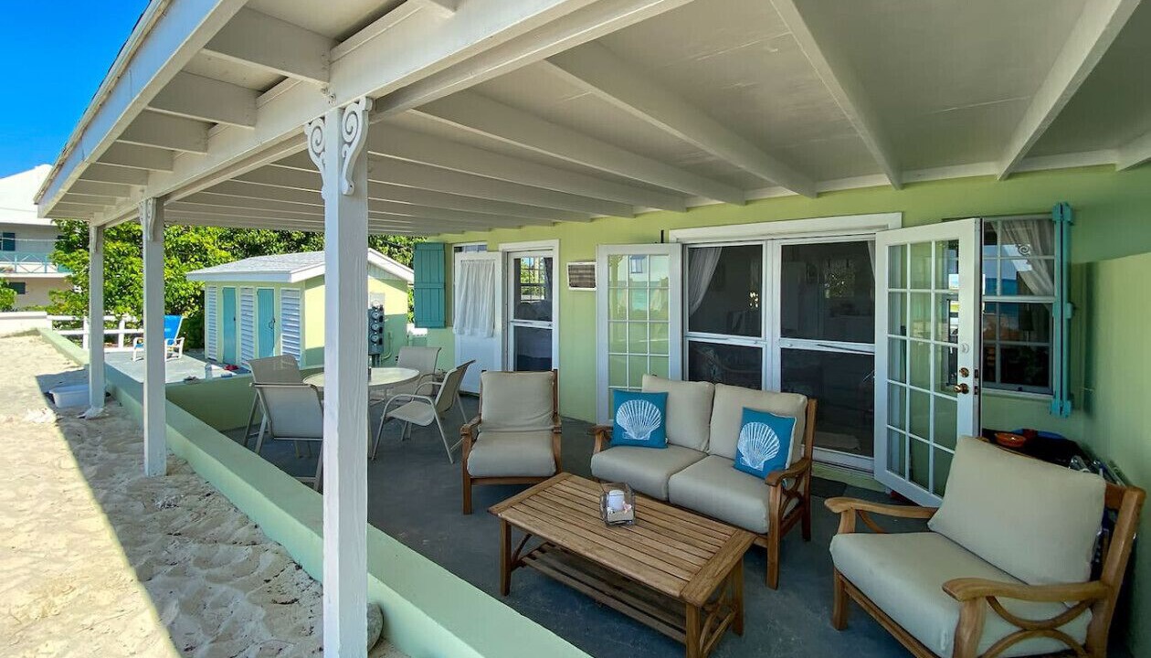 Photo of Patio Balcony in Cockburn Town