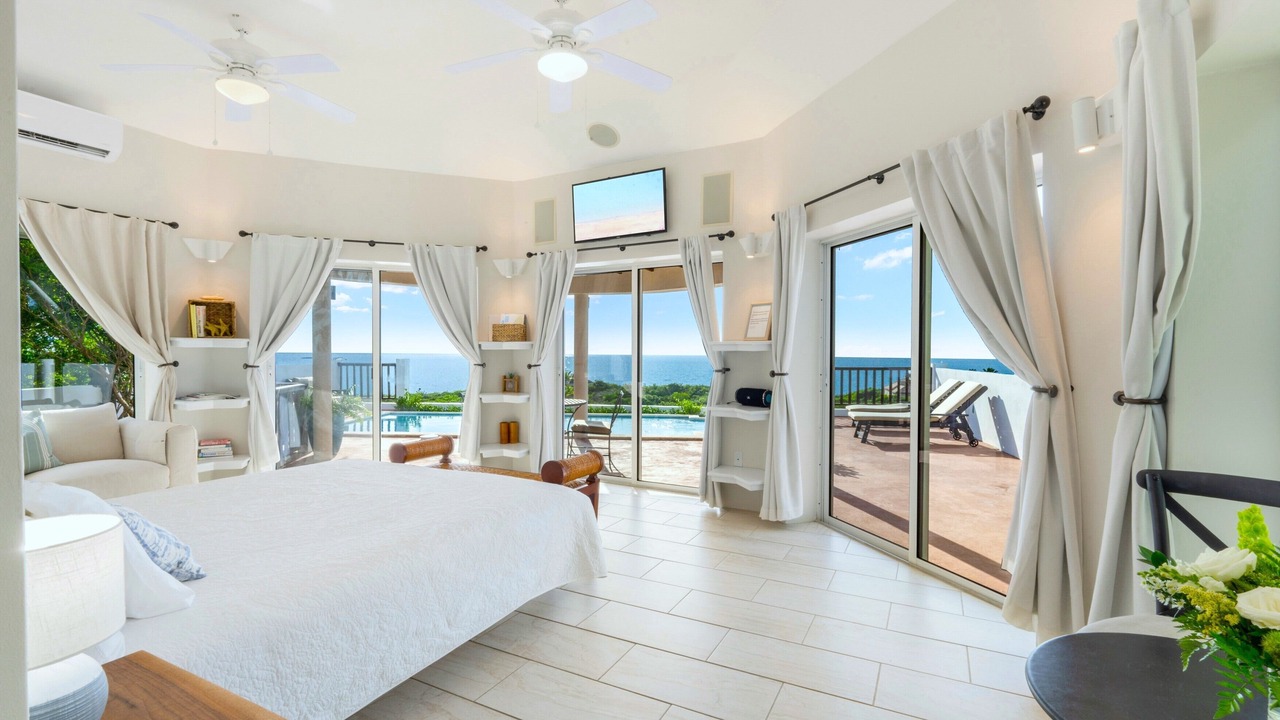 Photo of Bedroom in Venetian Road Settlement