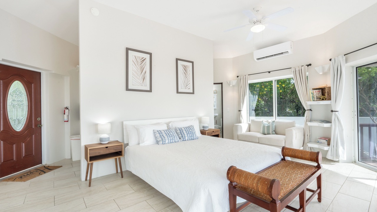 Photo of Bedroom in Venetian Road Settlement