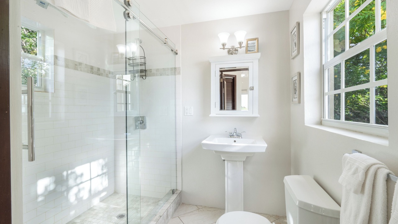 Photo of Bathroom in Venetian Road Settlement