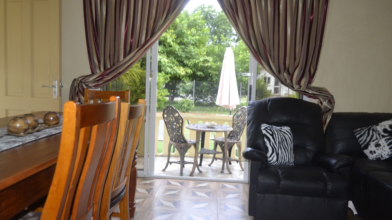 Photo of Livingroom in Praslin Island
