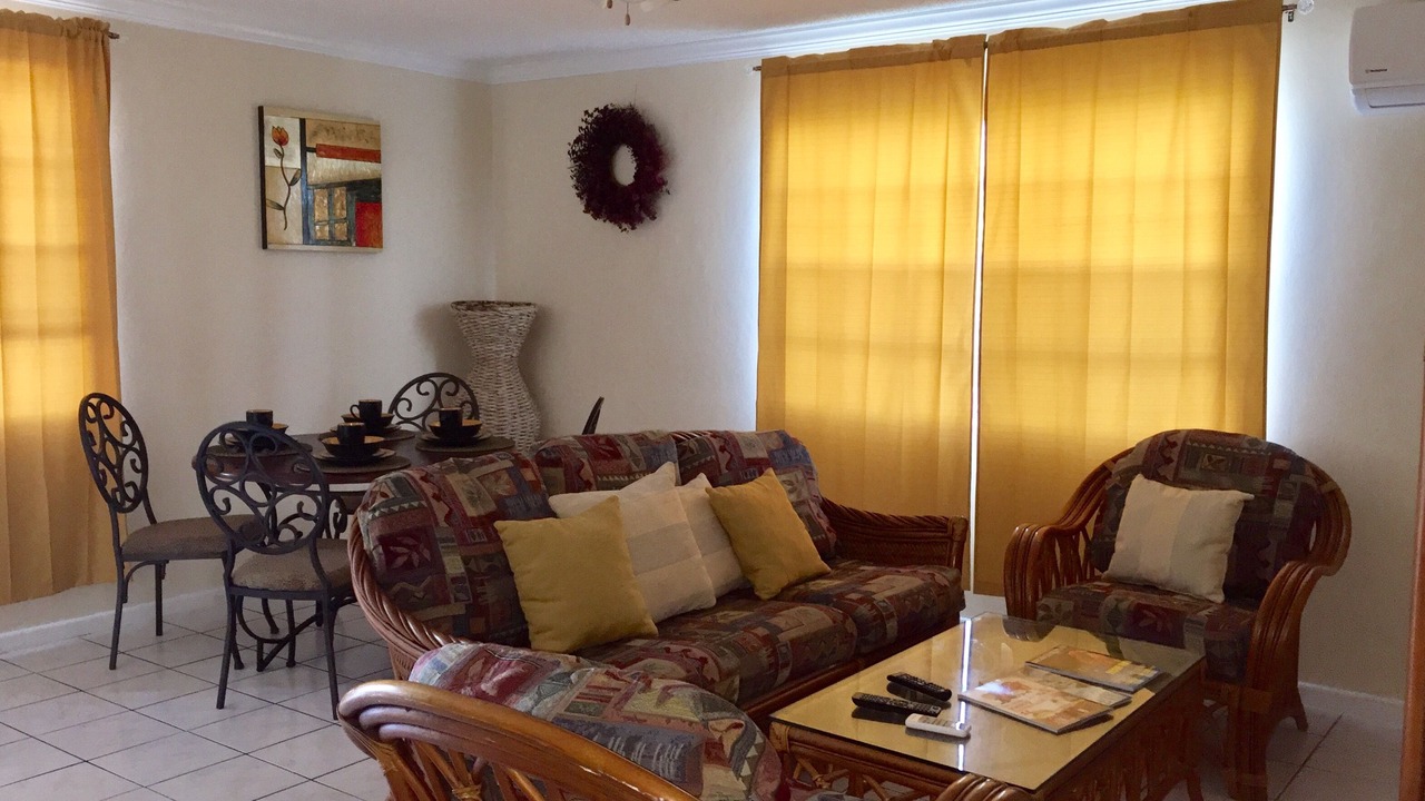 Photo of Livingroom in Leeward Settlement