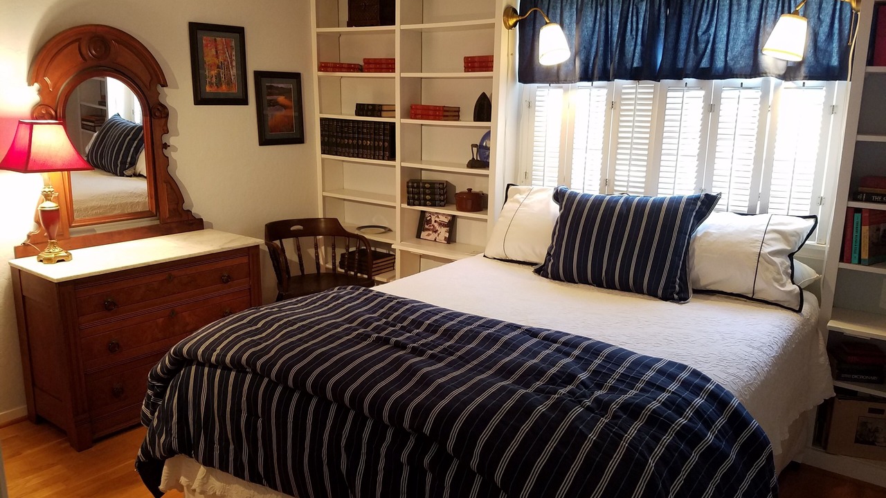 Photo of Bedroom in Opal Cliffs