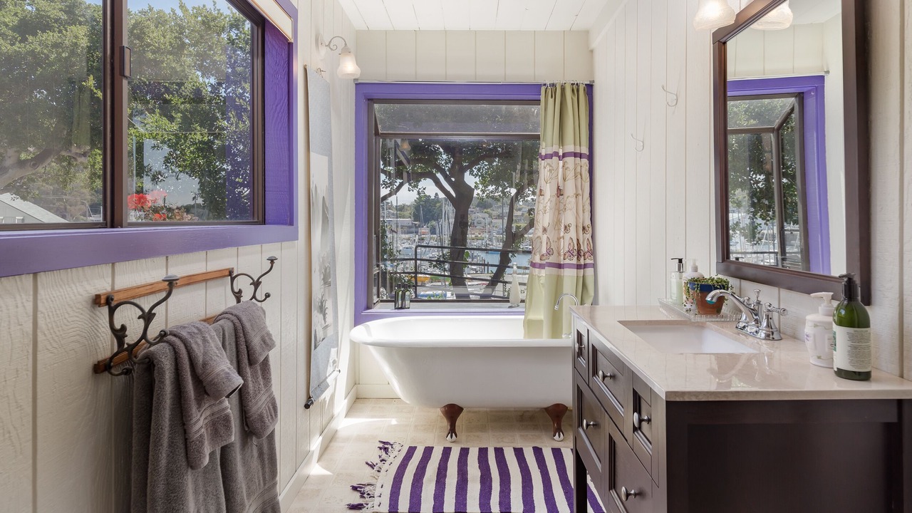 Photo of Bathroom in Seabright
