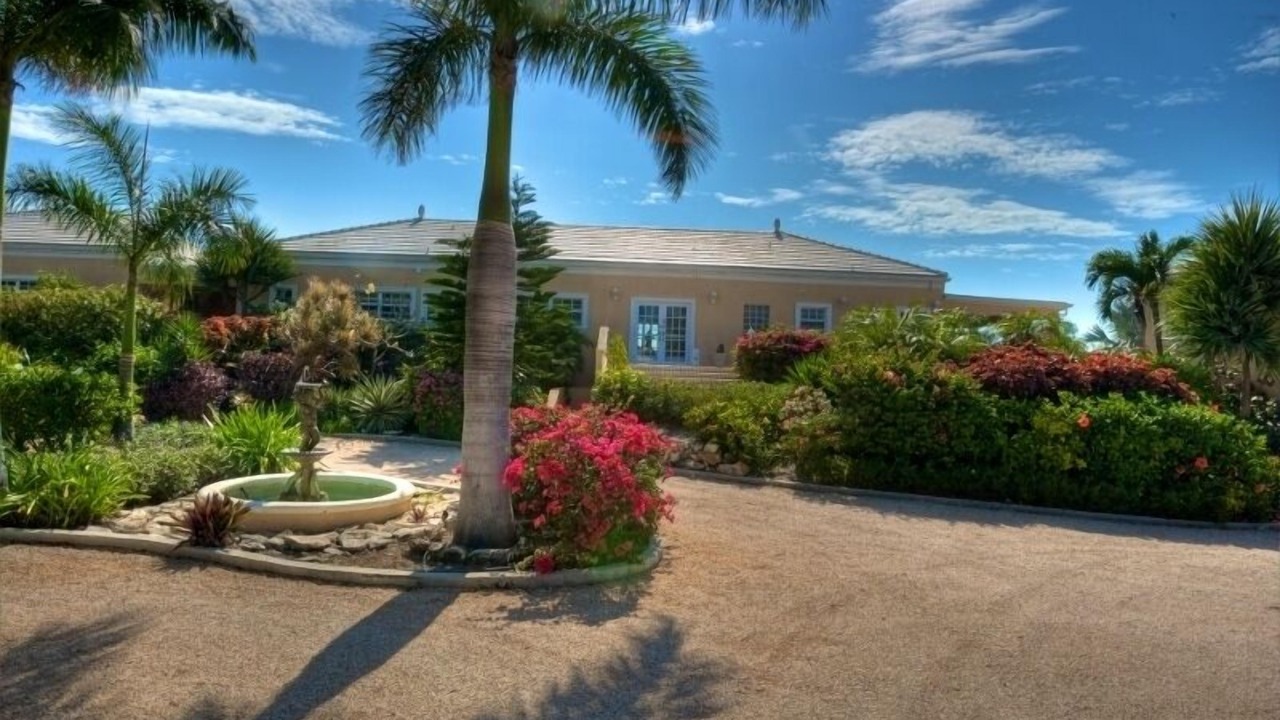 Photo of Outdoor in Long Bay Hills