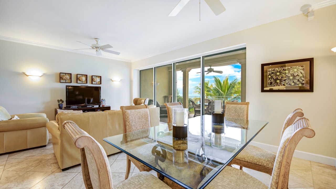 Photo of Livingroom in Grace Bay