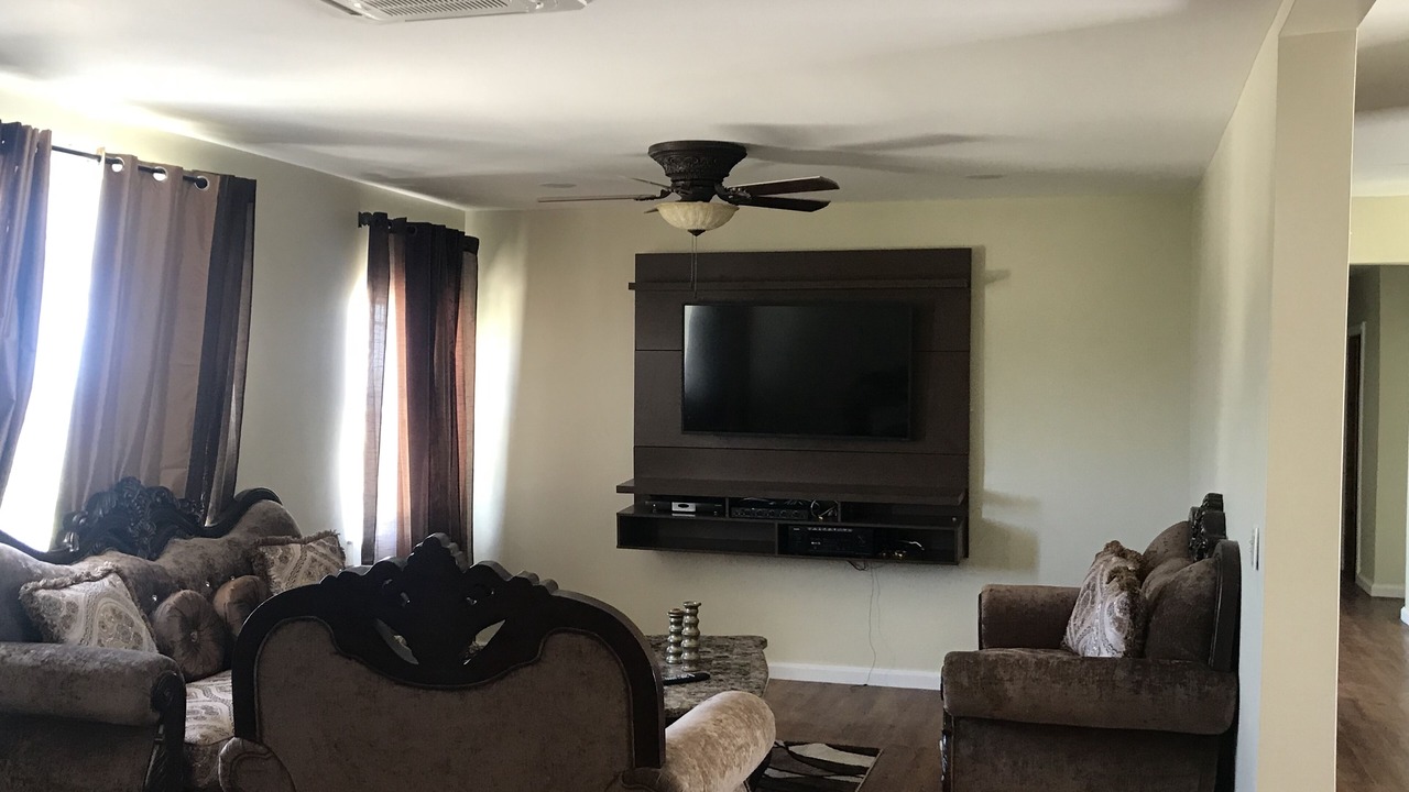 Photo of Livingroom in Ocean Point
