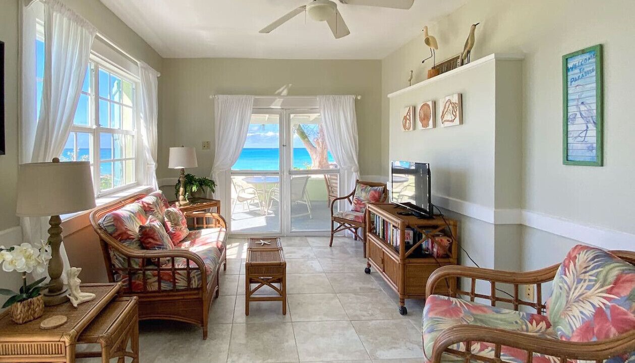 Photo of Livingroom in Cockburn Town