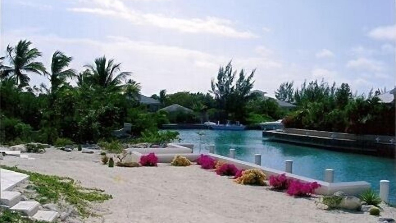 Photo of Others in Leeward Settlement