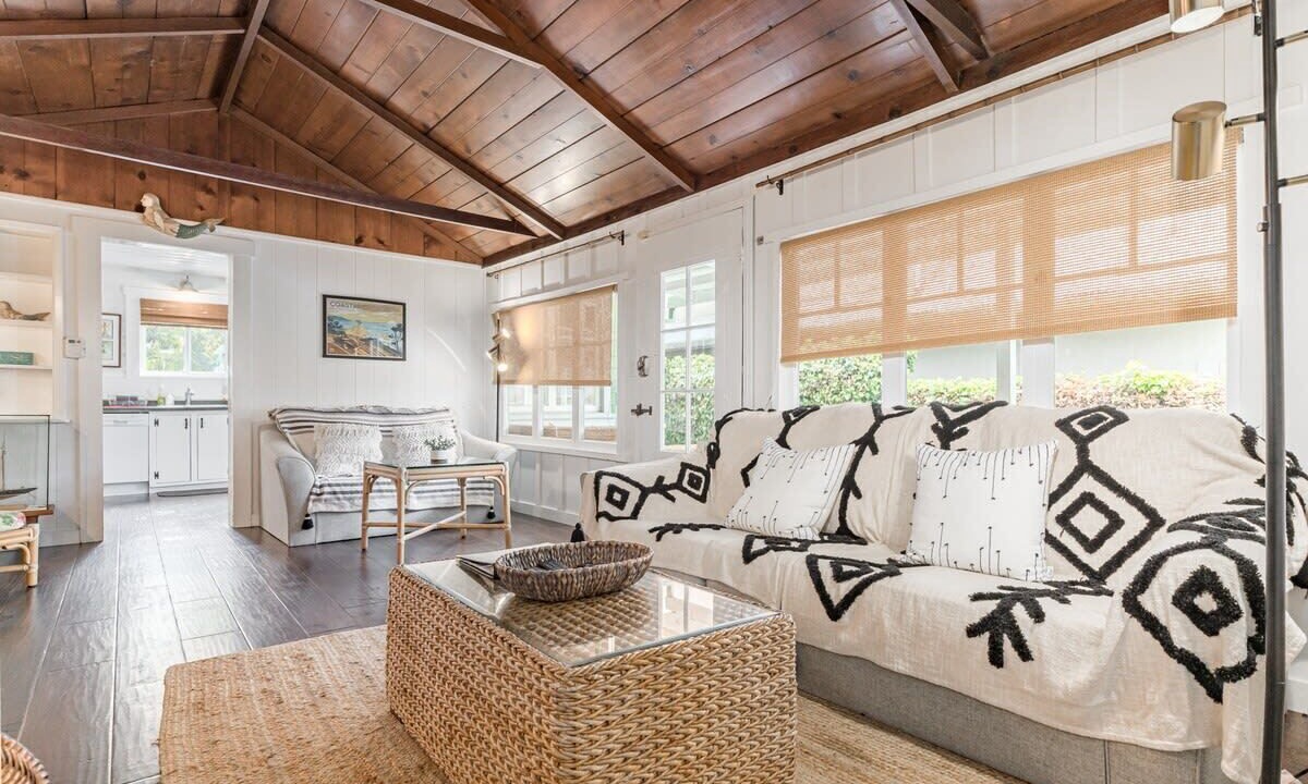 Photo of Livingroom in Eastside Santa Cruz