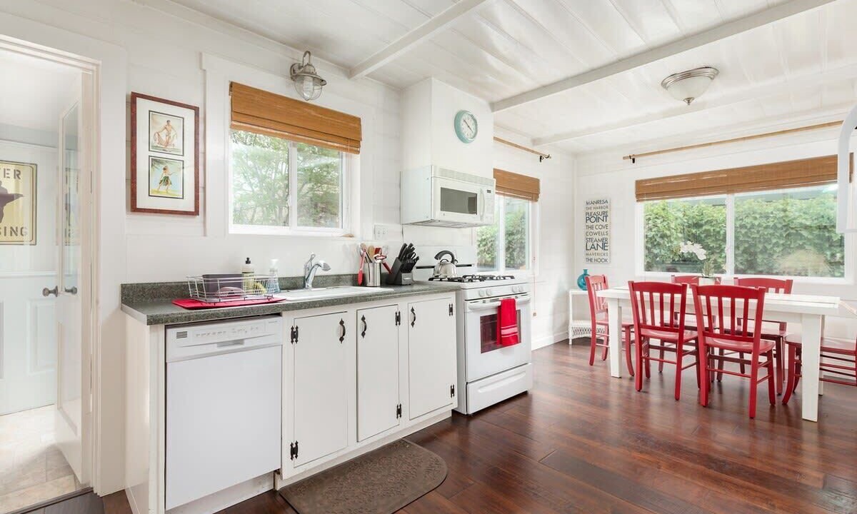 Photo of Kitchen in Eastside Santa Cruz