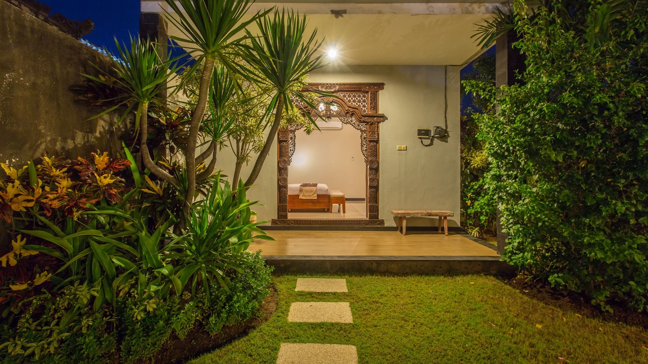 Photo of Patio Balcony in Sunset Road