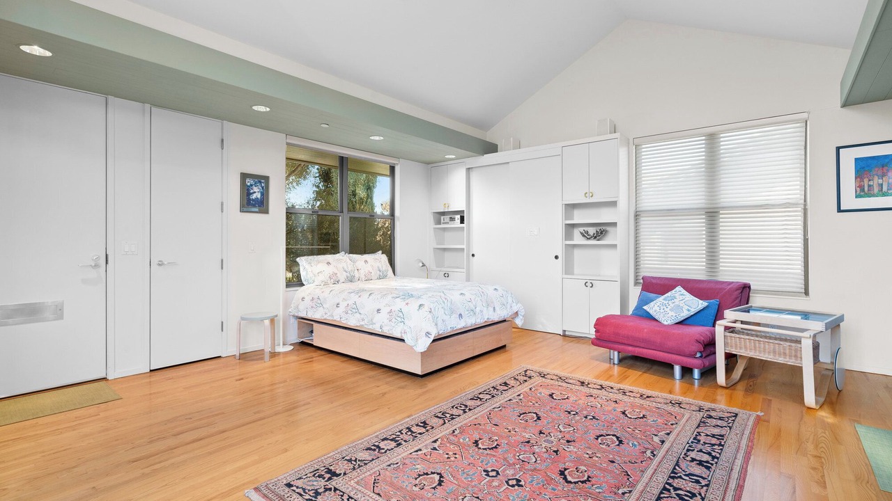 Photo of Bedroom in Upper Seabright