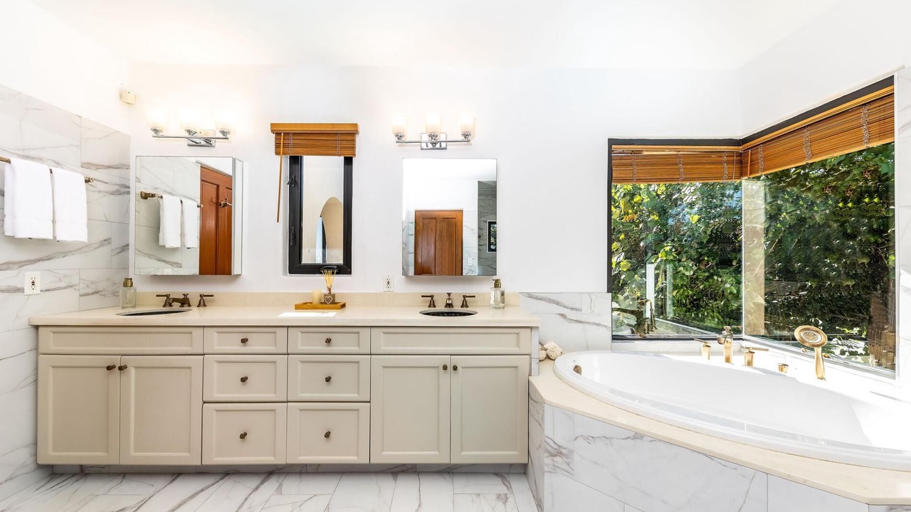 Photo of Bathroom in Ocean Point