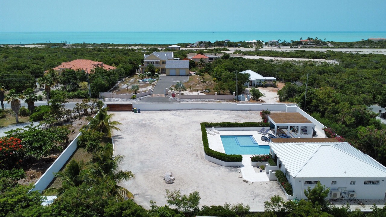 Photo of Others in Leeward Settlement
