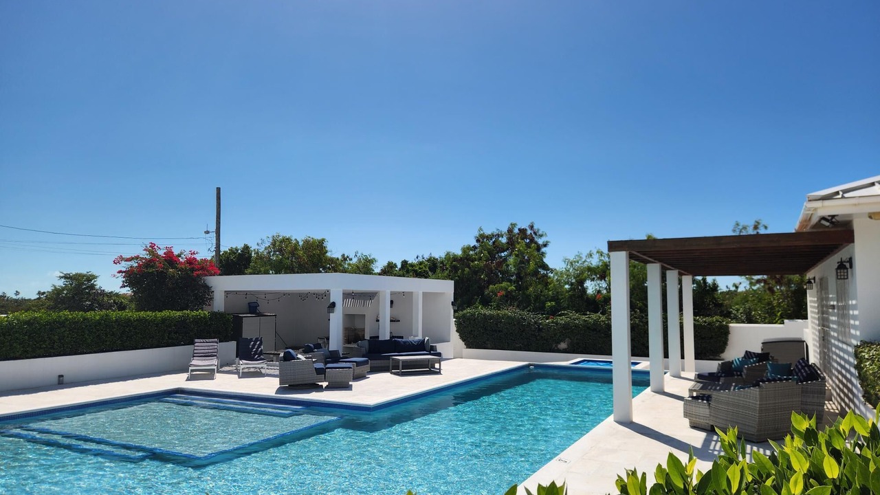 Photo of Outdoor in Leeward Settlement