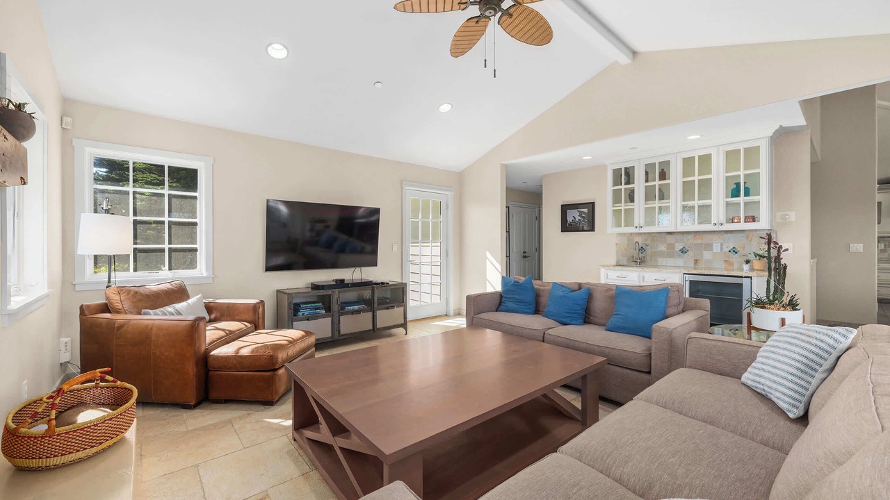 Photo of Bedroom in Opal Cliffs