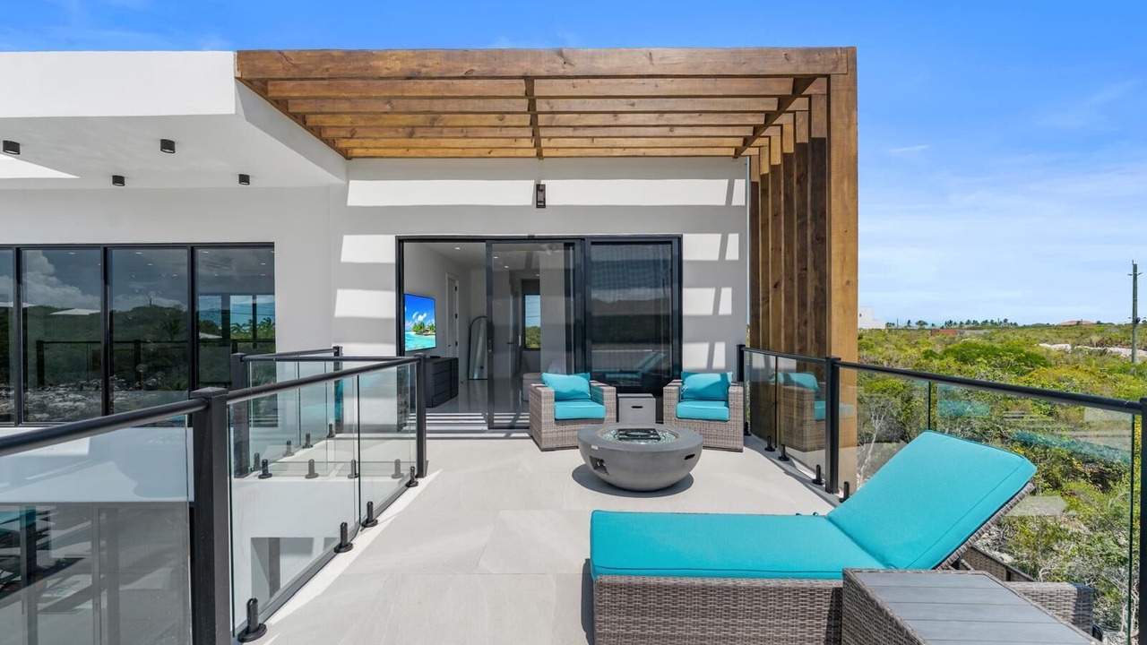 Photo of Outdoor in Long Bay Hills