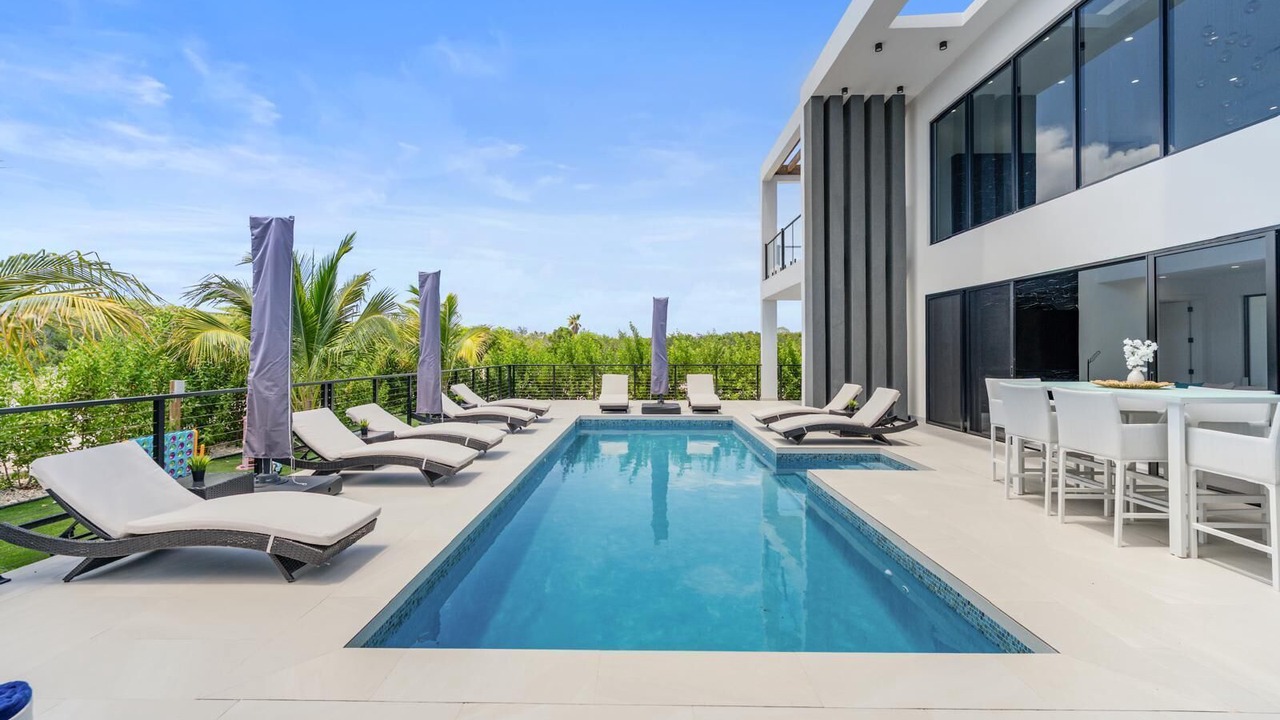Photo of Outdoor in Long Bay Hills