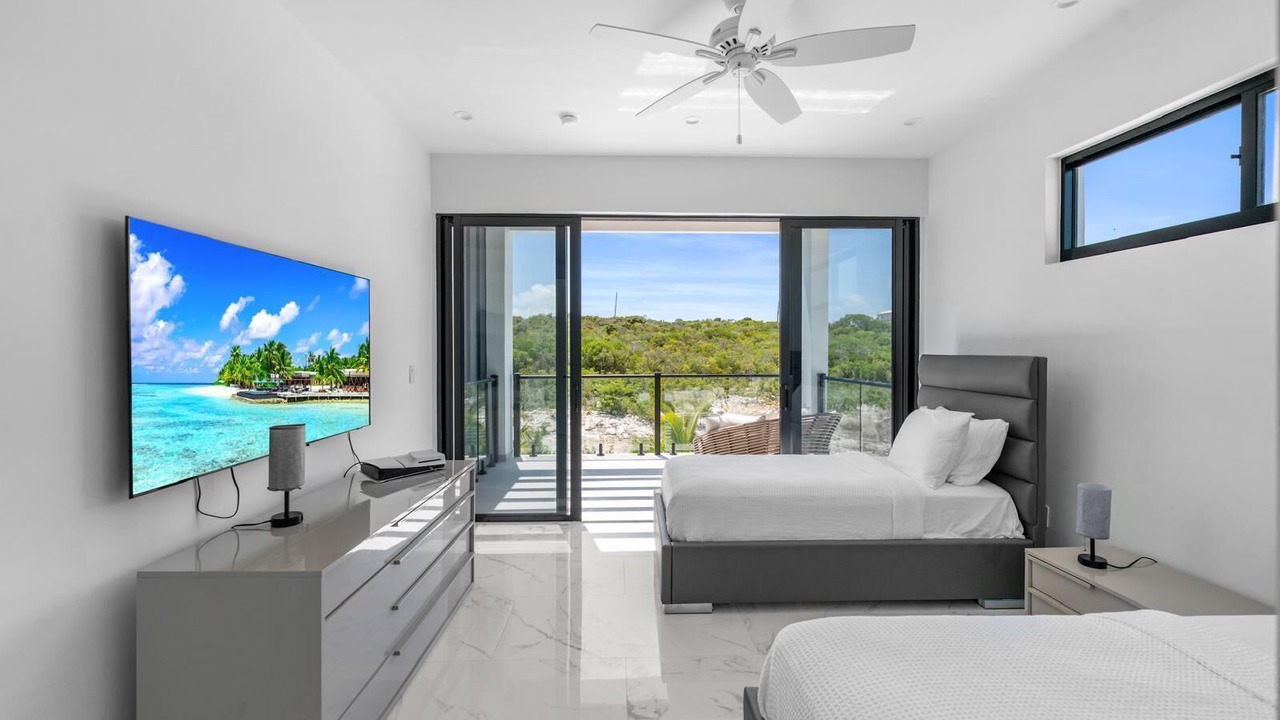 Photo of Patio Balcony in Long Bay Hills