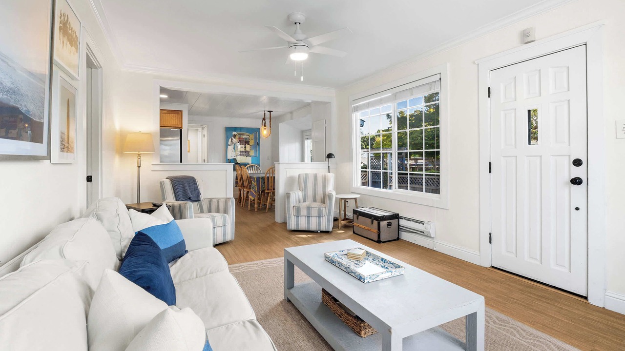 Photo of Livingroom in Eastside Santa Cruz