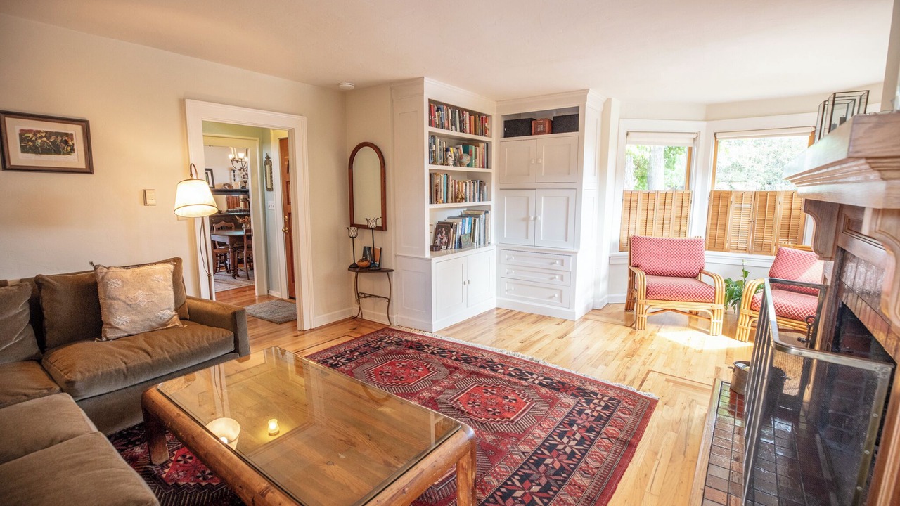 Photo of Livingroom in Eastside Santa Cruz