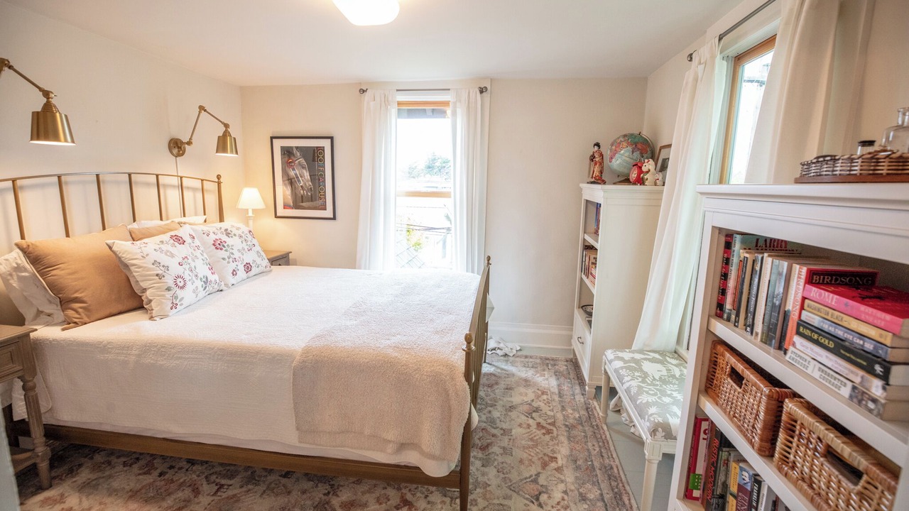 Photo of Bedroom in Eastside Santa Cruz