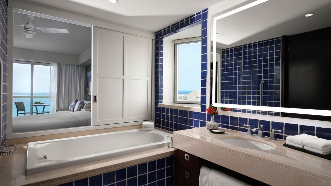 Photo of Bathroom in La Isla